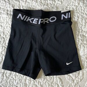 Black Nike Pros